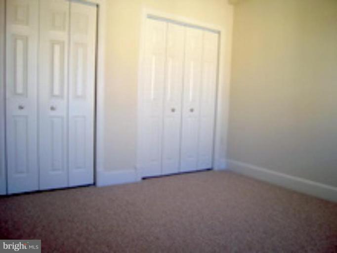 1673 Park Road Northwest, Unit 405 Washington, DC 20010 - Photo 6 of 9 Berber type carpet and more of the great view!