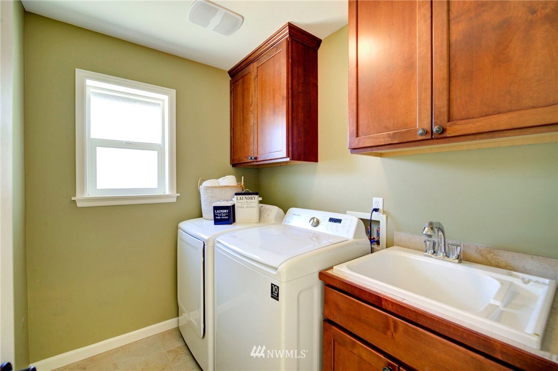 920 South 34th Place Renton, WA 98055 - Photo 34 of 39