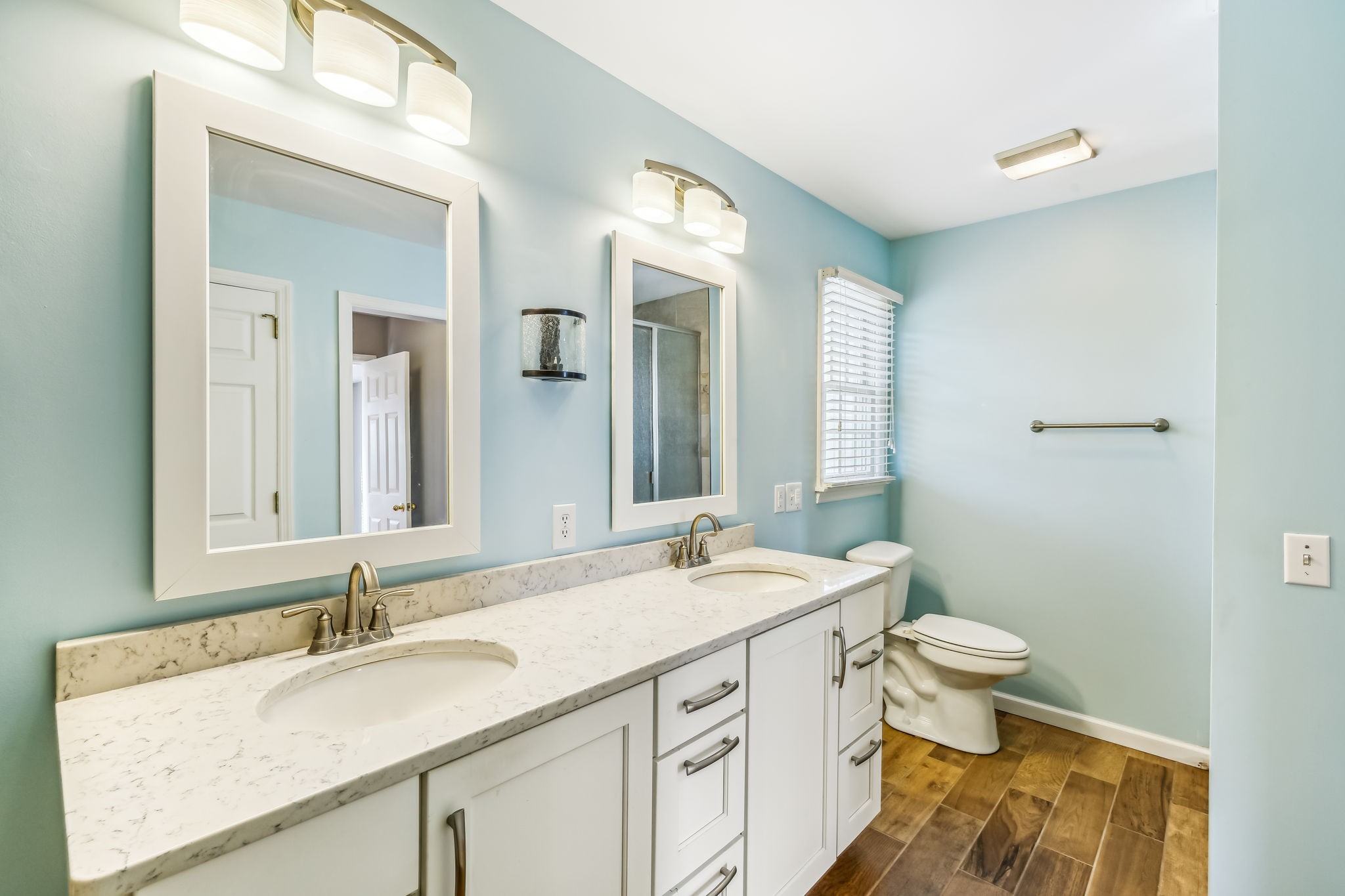 4152 Old Coopertown Road Springfield, TN 37172 - Photo 29 of 70 Primary suite bath #1
