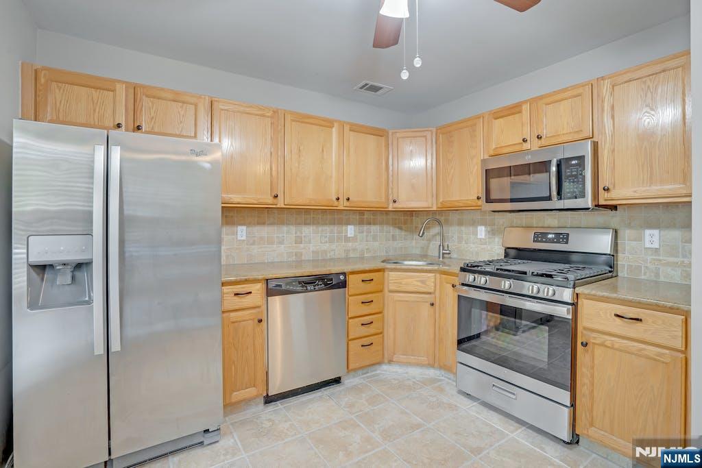 2269 Nash Court Mahwah, NJ 07430 - Photo 17 of 39