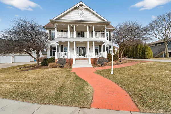 $850,000 | 1614 Blue Ridge Trail, Waunakee, WI 53597