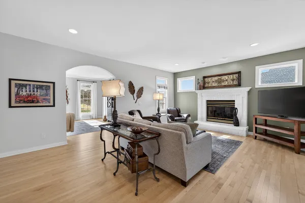 $850,000 | 1614 Blue Ridge Trail, Waunakee, WI 53597