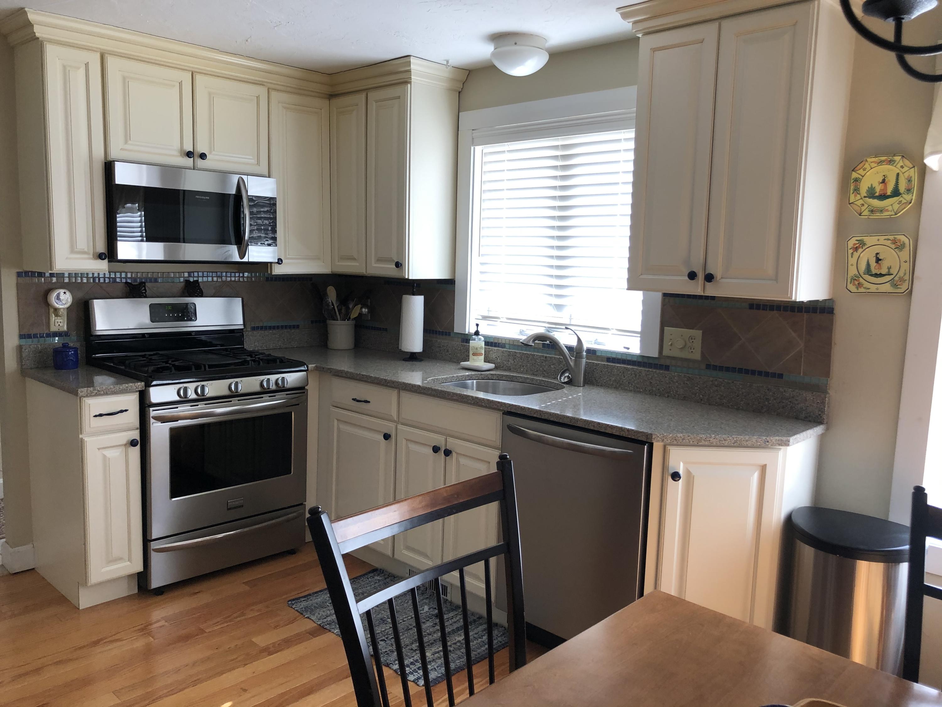 63 Shellback Way, Unit J 63 Mashpee, MA 02649 - Photo 7 of 27 3E06E591-94C7-4089-94FA-37CC0C1CDDE8
