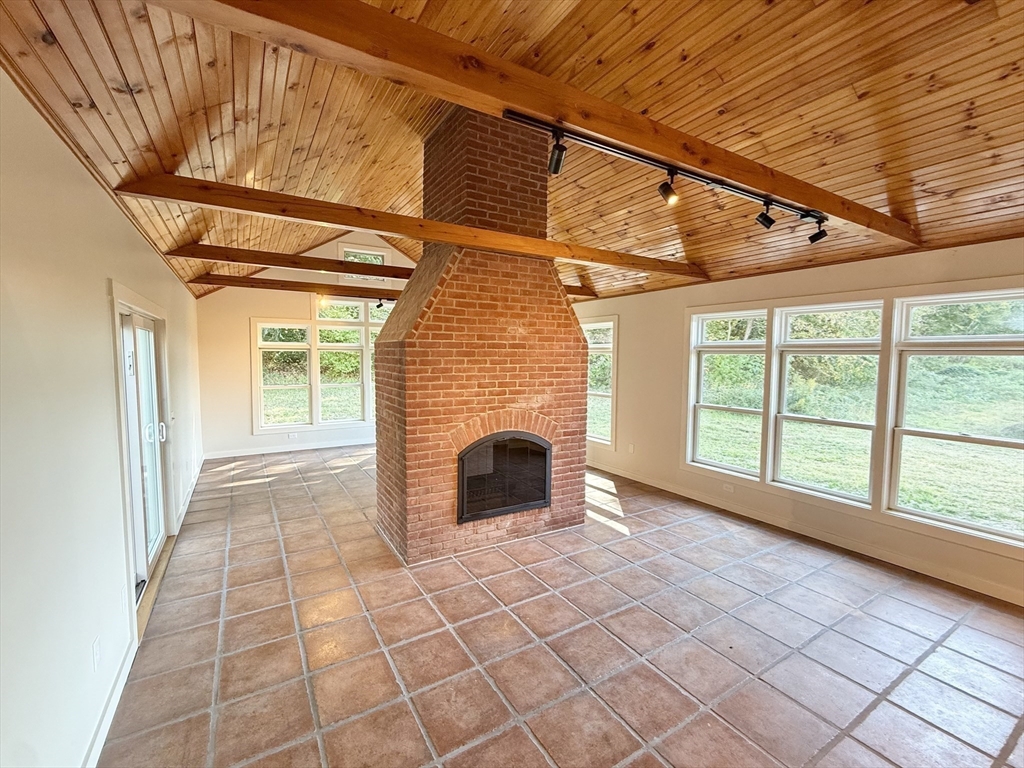 132 Meadow Road Montague, MA 01351 - Photo 11 of 42