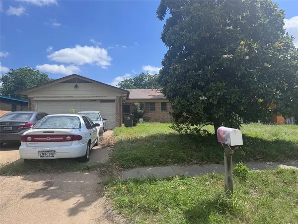 $179,000 | 407 Roberts Circle, Arlington, TX 76010