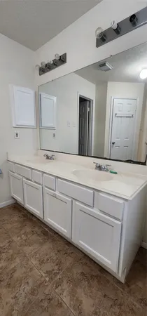 $2,200 | 16807 Sussex Drive, Houston, TX 77083