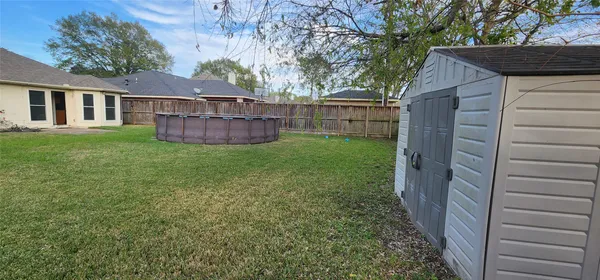 $2,200 | 16807 Sussex Drive, Houston, TX 77083