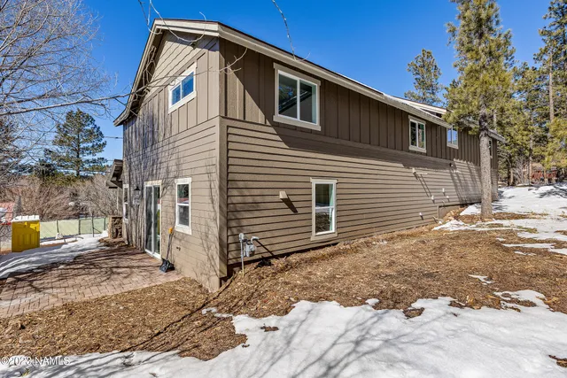 $1,550,000 | 11 East Sullivan Avenue, Flagstaff, AZ 86001