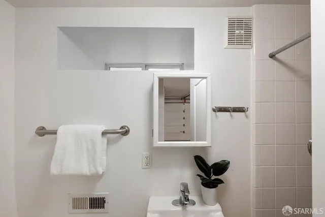 $1,298,000 | 4190 Folsom Street, San Francisco, CA 94110