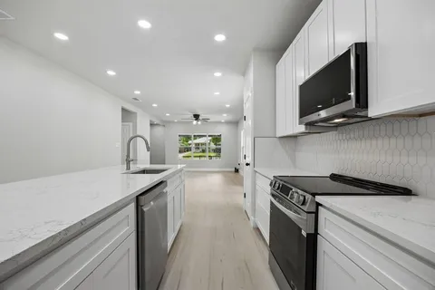 $325,000 | 312 Leads Street, Dallas, TX 75203