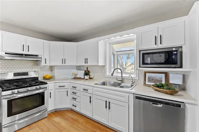 $485,000 | 360 East 2300th Road, Edgerton, KS 66021