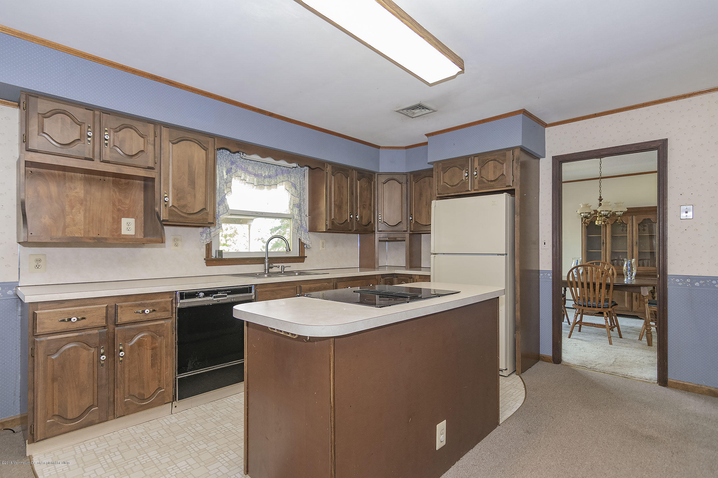 273 Stewart Road Allentown, NJ 08501 - Photo 11 of 32 Kitchen
