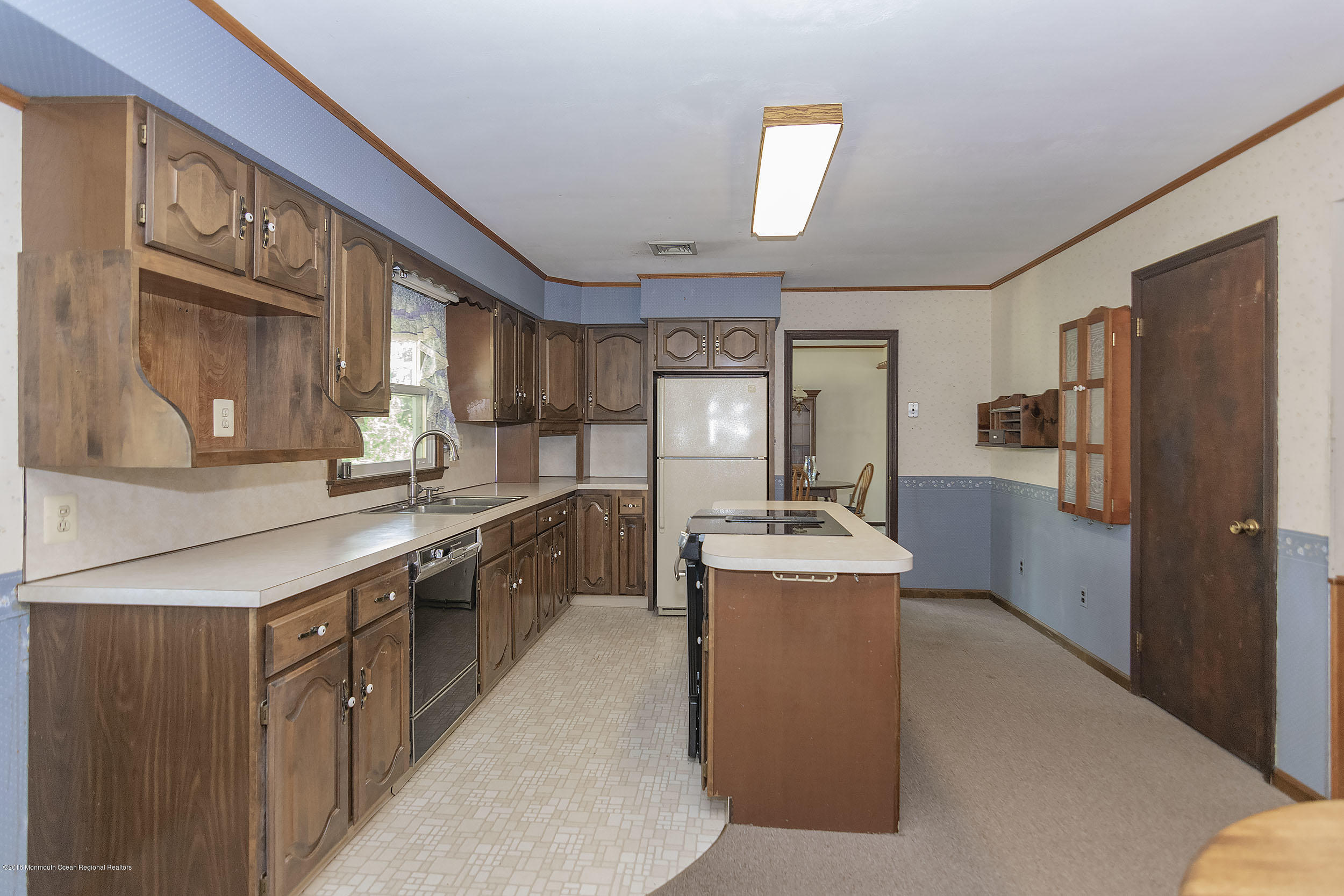 273 Stewart Road Allentown, NJ 08501 - Photo 10 of 32 Kitchen