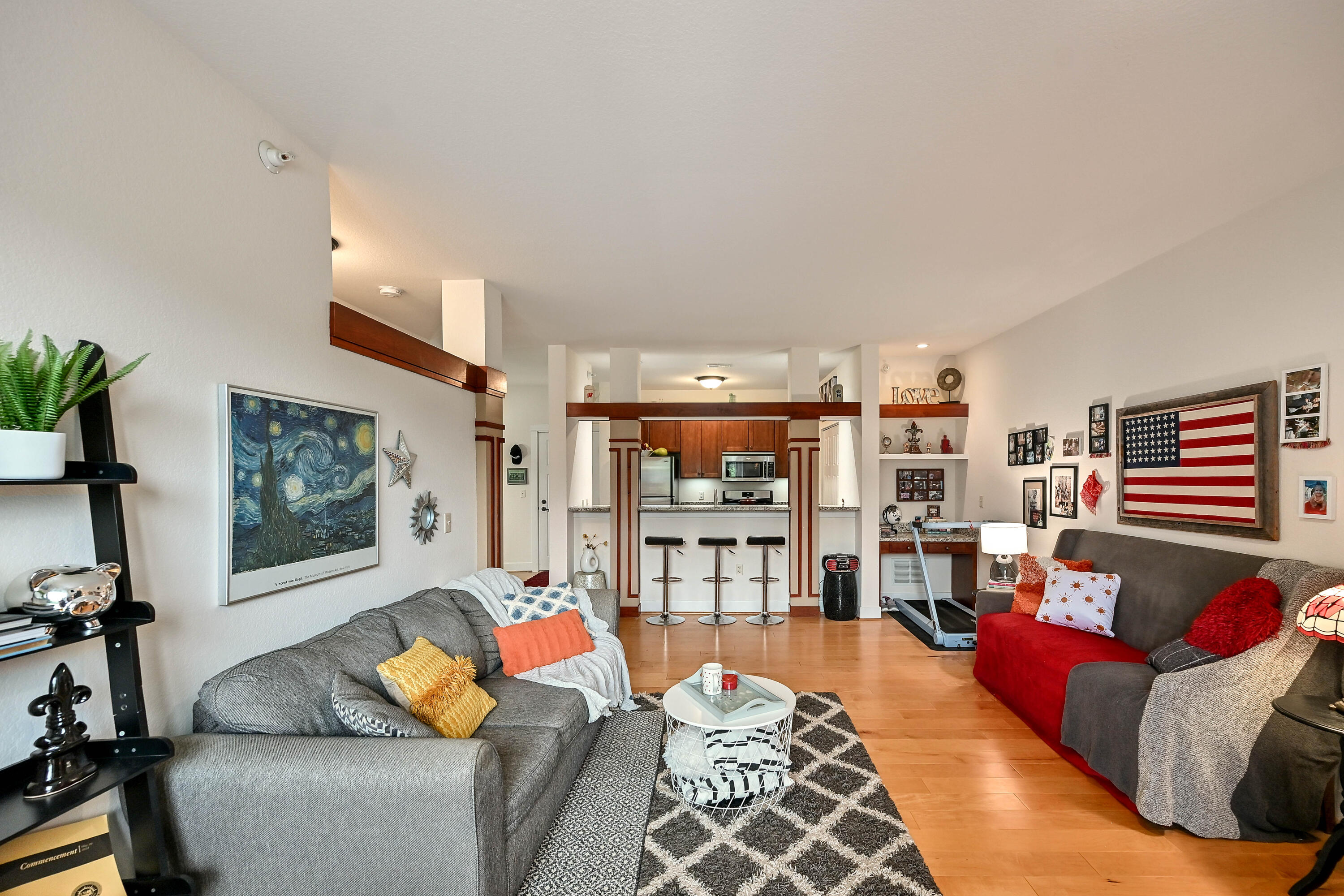 15295 West Library Lane, Unit 203 New Berlin, WI 53151 - Photo 9 of 32 Great Room