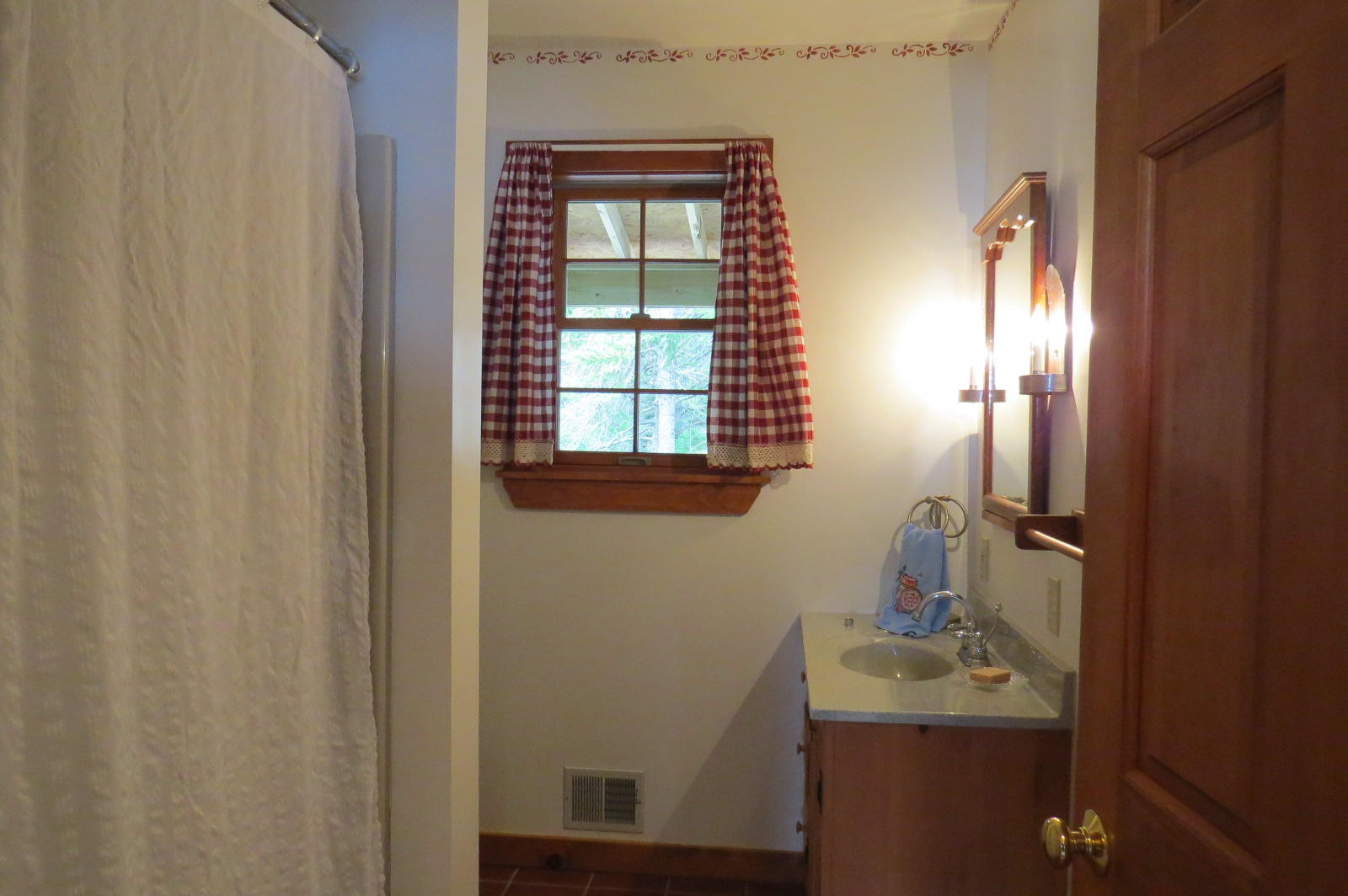 293 Paul Bunyan Road Corea, ME 04624 - Photo 16 of 35 1st floor full bath
