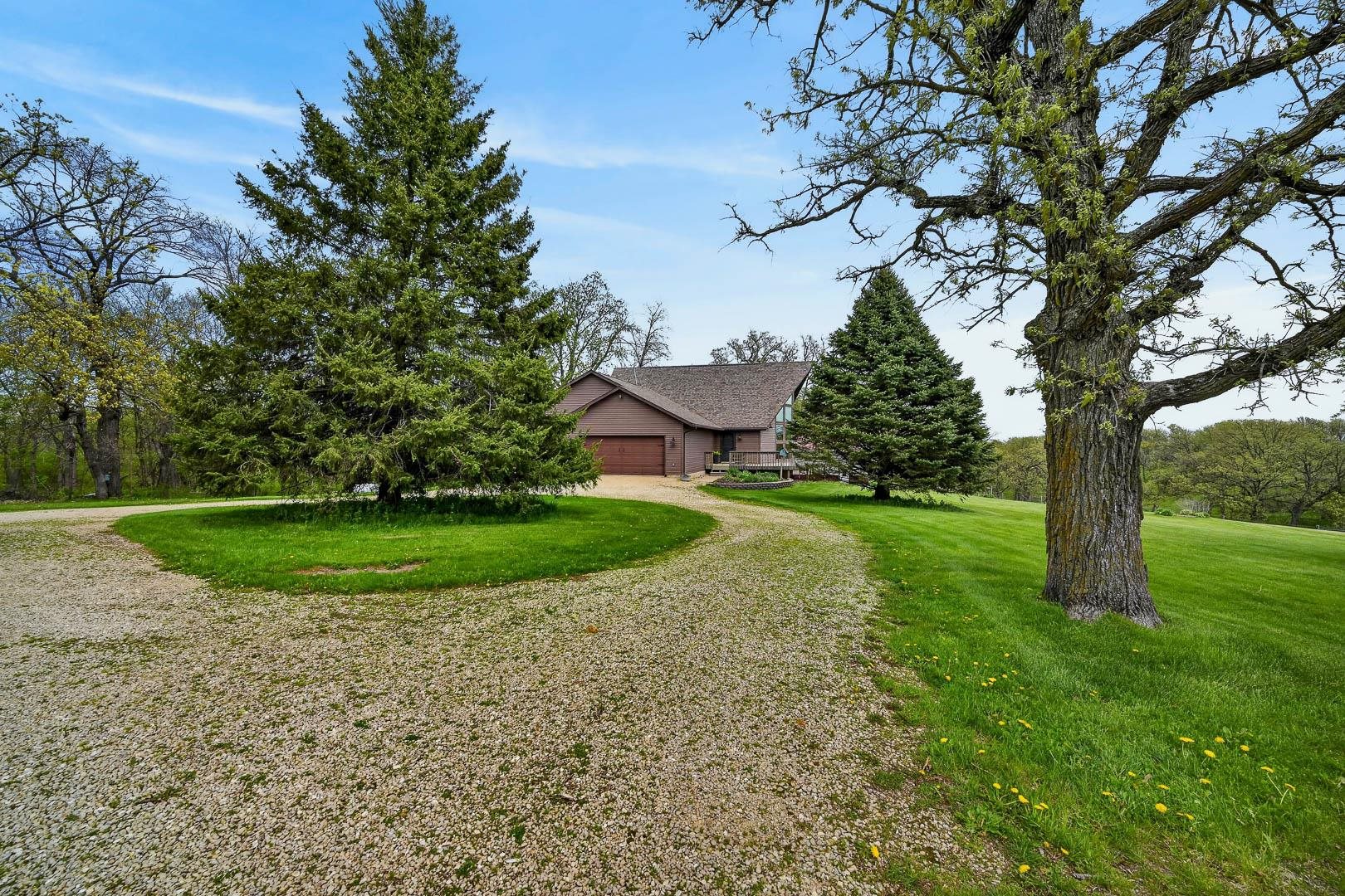 4800 Cub Hollow Road Gratiot, WI 53541 - Photo 3 of 85