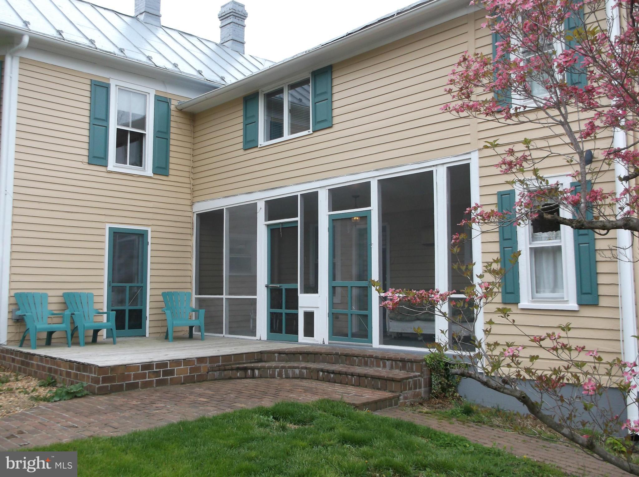 111 Chapel Road Middletown, VA 22645 - Photo 24 of 30 Exterior (Rear)