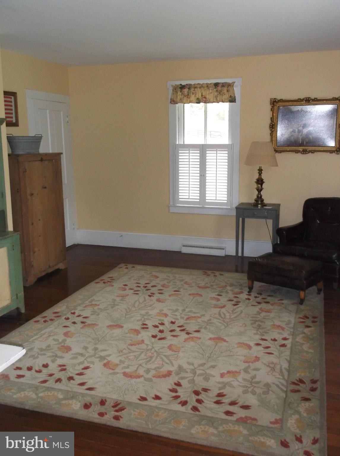 111 Chapel Road Middletown, VA 22645 - Photo 7 of 30 Dining Room
