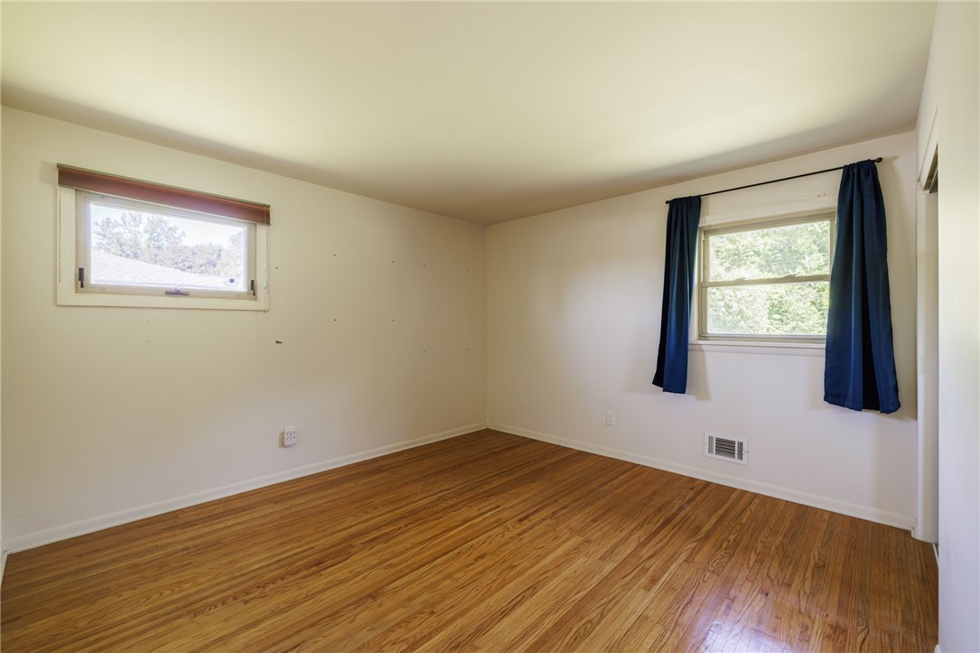 1254 Shoecraft Road Penfield, NY 14580 - Photo 16 of 25