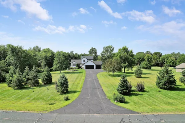 $585,000 | 774 Oriole Lane, Hudson, WI 54016