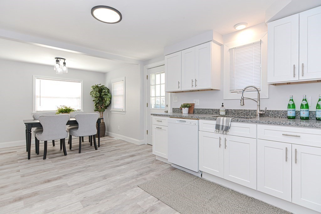 18 Cleveland Way Wareham, MA 02532 - Photo 14 of 37 Gallery Image 14