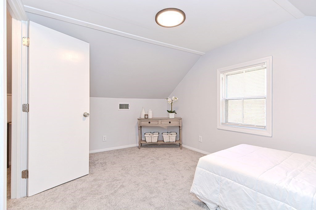 18 Cleveland Way Wareham, MA 02532 - Photo 30 of 37 Gallery Image 30