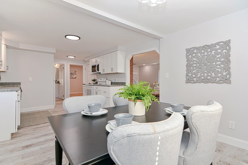18 Cleveland Way Wareham, MA 02532 - Photo 10 of 37 Gallery Image 10