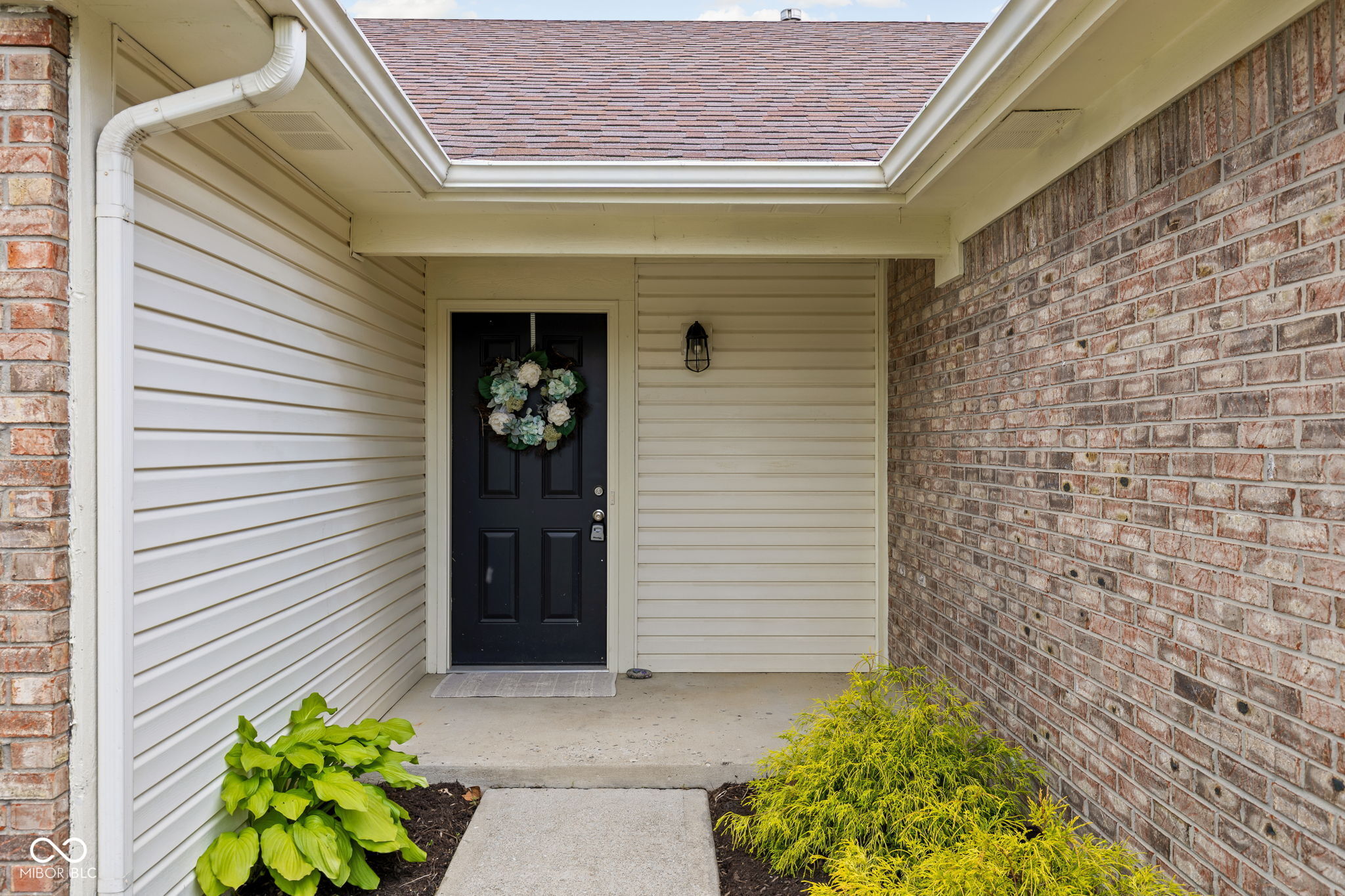 7447 Iron Rock Road Indianapolis, IN 46236 - Photo 3 of 29