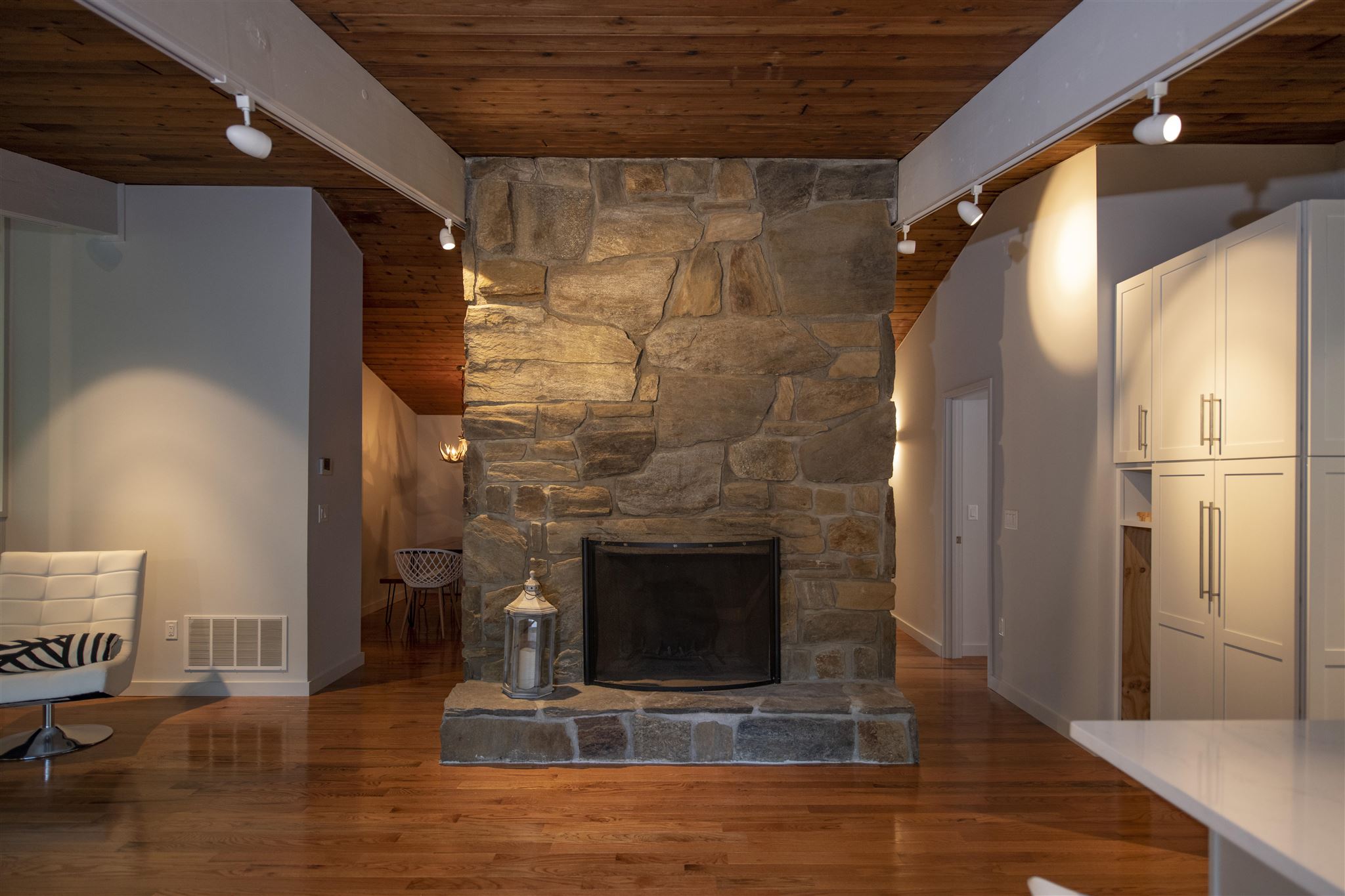 1893 Willard Road, Unit 5250 Hartford, VT 05059 - Photo 12 of 37 Gallery Image 12