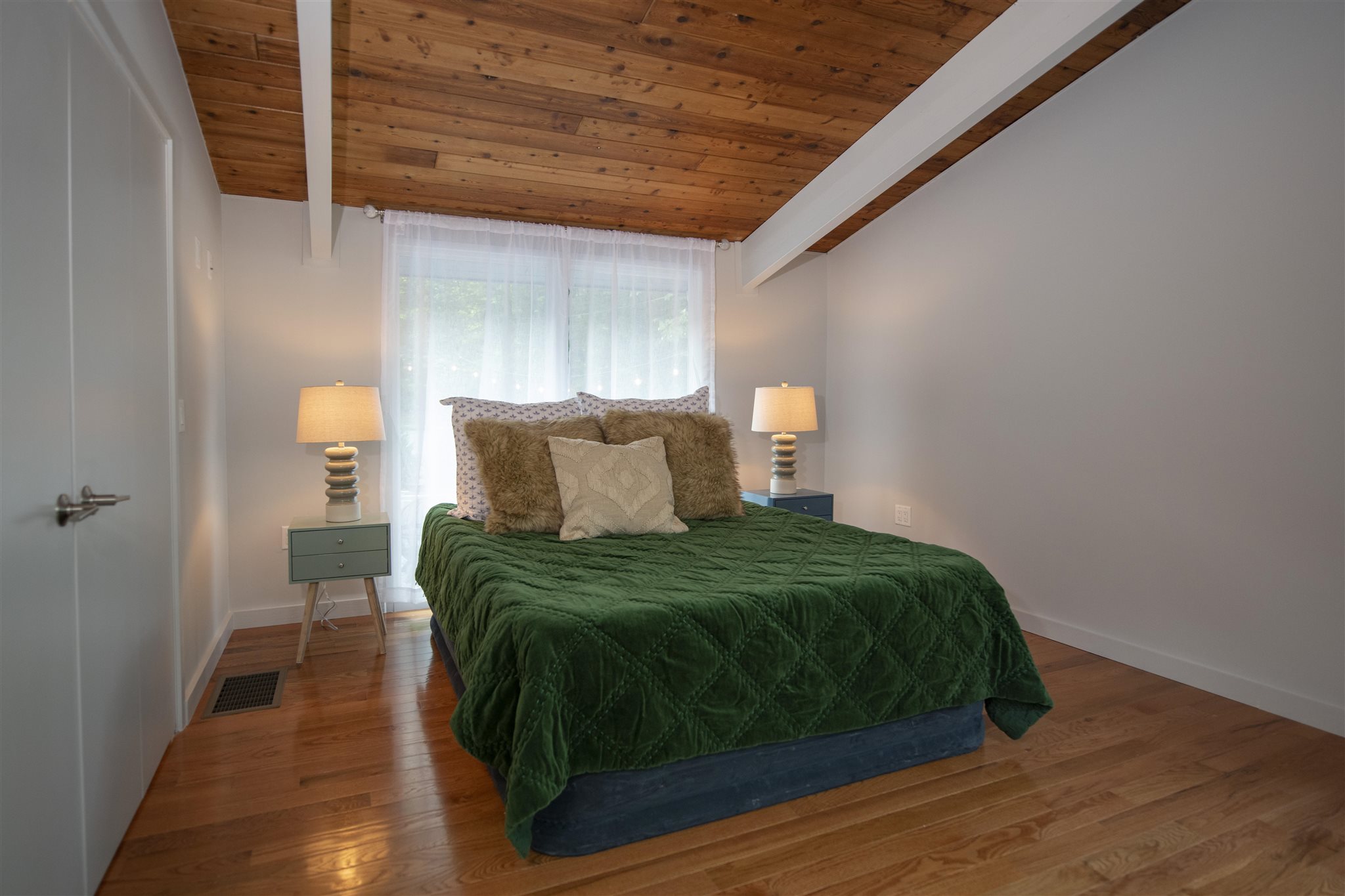 1893 Willard Road, Unit 5250 Hartford, VT 05059 - Photo 17 of 37 Gallery Image 17