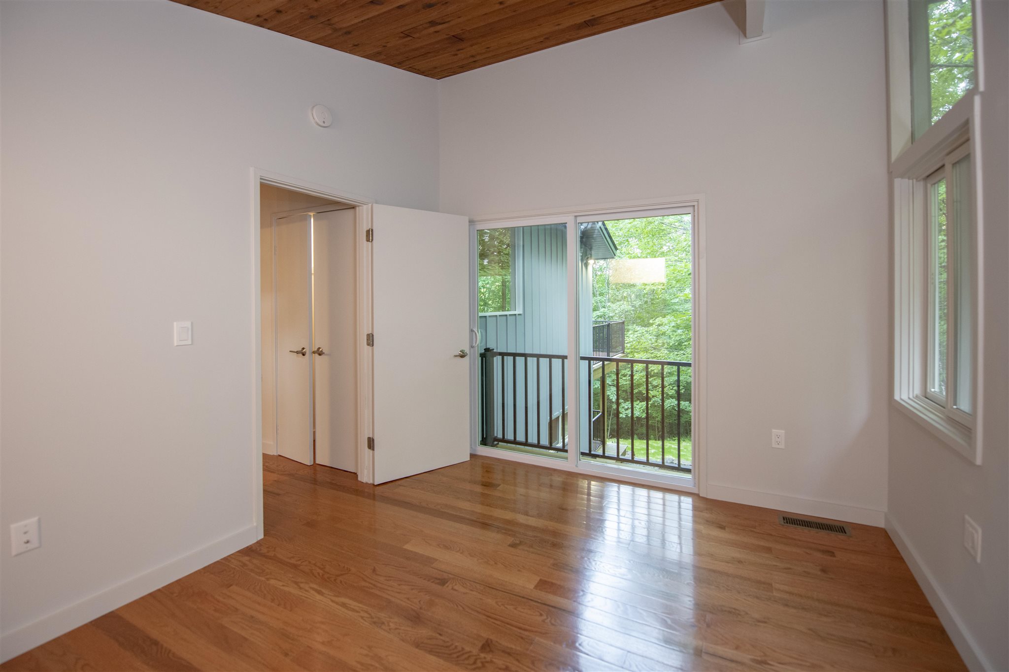 1893 Willard Road, Unit 5250 Hartford, VT 05059 - Photo 22 of 37 Gallery Image 22