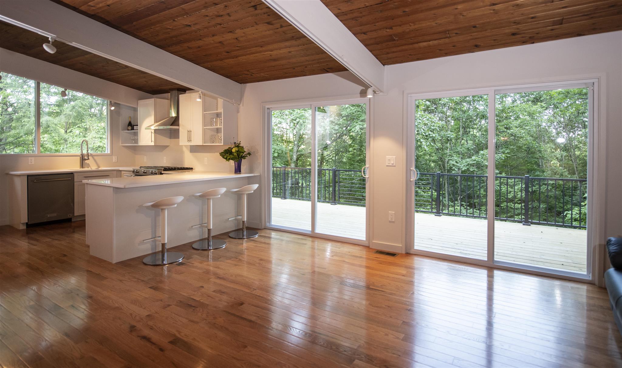 1893 Willard Road, Unit 5250 Hartford, VT 05059 - Photo 6 of 37 Gallery Image 6