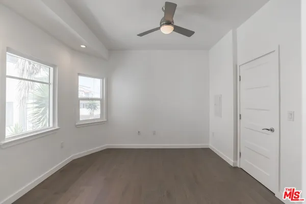 $6,000 | 31 Breeze Avenue, Unit C, Venice, CA 90291