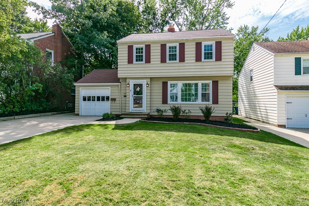 4896 Westbourne Road Cleveland, OH 44124 - Photo 3 of 39 Gallery Image 3