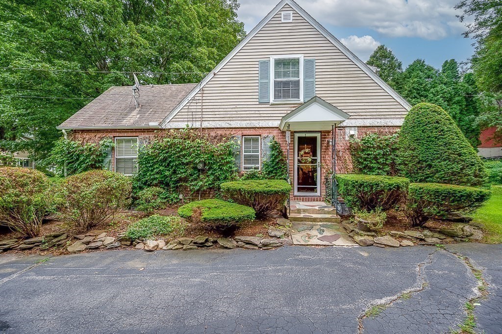 7 Virginia Road Worcester, MA 01602 - Photo 16 of 38 Gallery Image 16