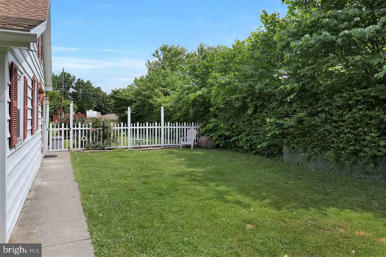 2043 West Trindle Road Carlisle, PA 17013 - Photo 4 of 25 Gallery Image 4