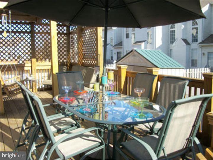 125 Threadleaf Terrace Burlington, NJ 08016 - Photo 22 of 25 Deck