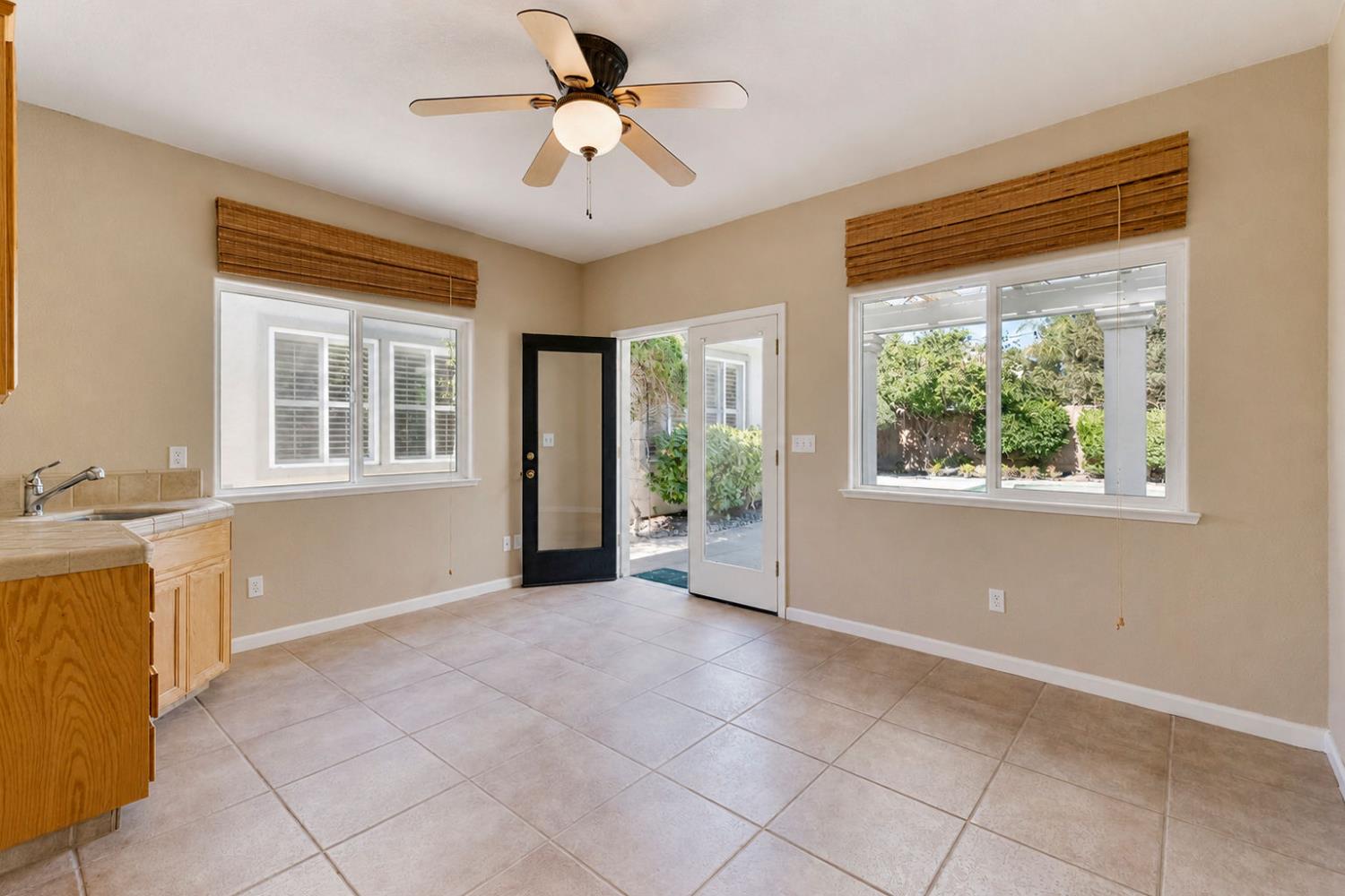 1733 Daniel Drive Ripon, CA 95366 - Photo 66 of 74 Additional view of the Casita