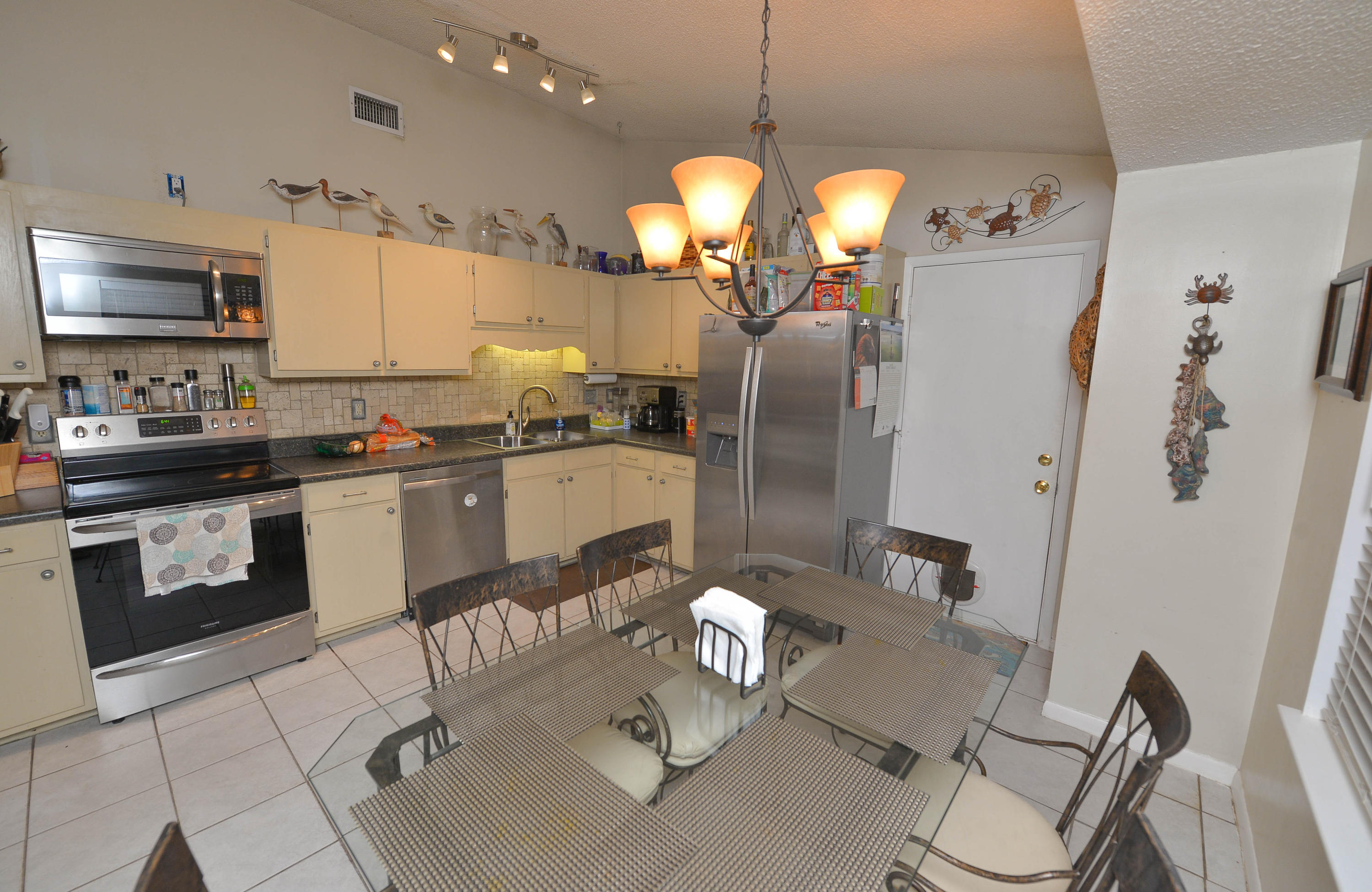 1141 Bellwood Road Charleston, SC 29412 - Photo 6 of 23 Kitchen (1 of 1)-3