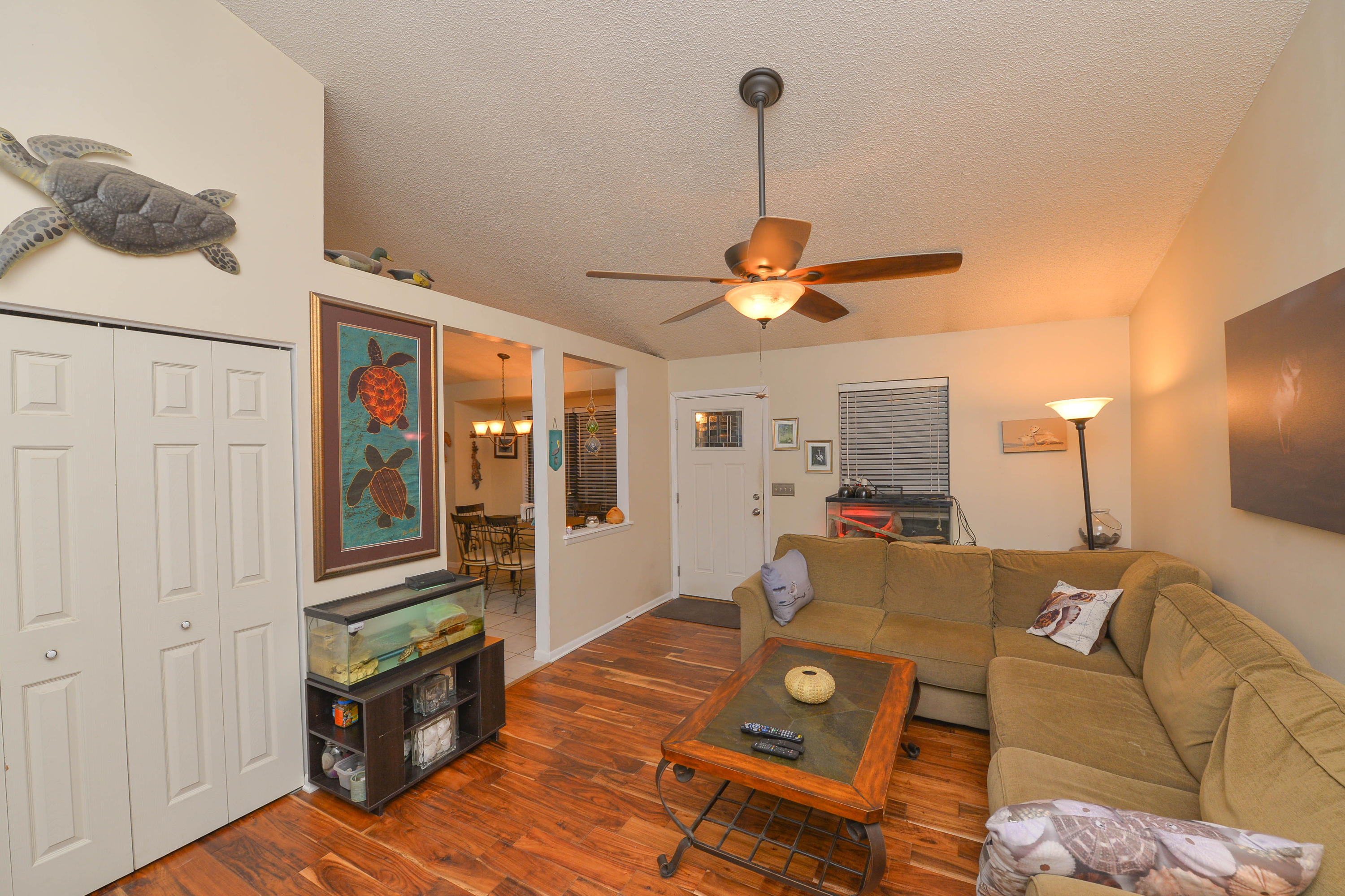 1141 Bellwood Road Charleston, SC 29412 - Photo 10 of 23 Living Room