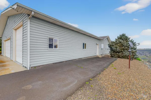 $849,000 | 3015 Grandview Drive, Clarkston, WA 99403