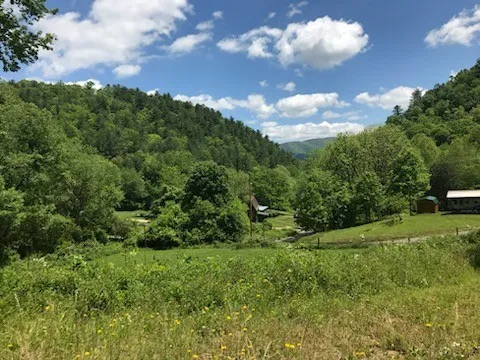 $287,000 | 1000 Mining Town Road, Mountain City, TN 37683