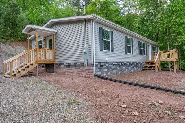 $287,000 | 1000 Mining Town Road, Mountain City, TN 37683