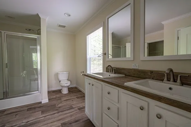 $287,000 | 1000 Mining Town Road, Mountain City, TN 37683