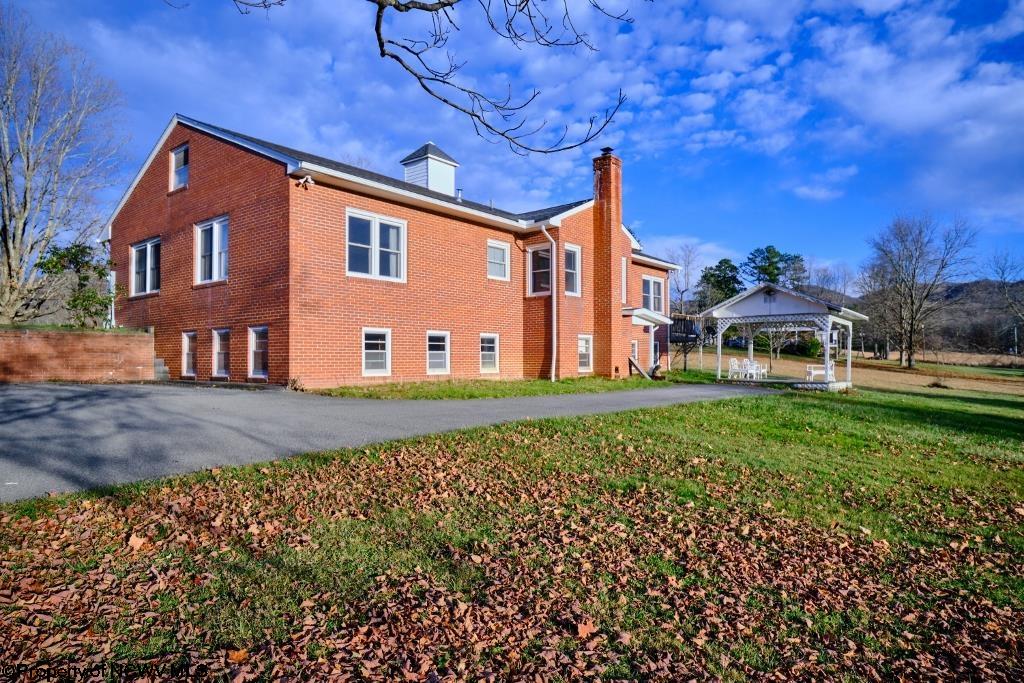 818 Elliott Ridge Elkins, WV 26241 - Photo 40 of 50 Gallery Image 40