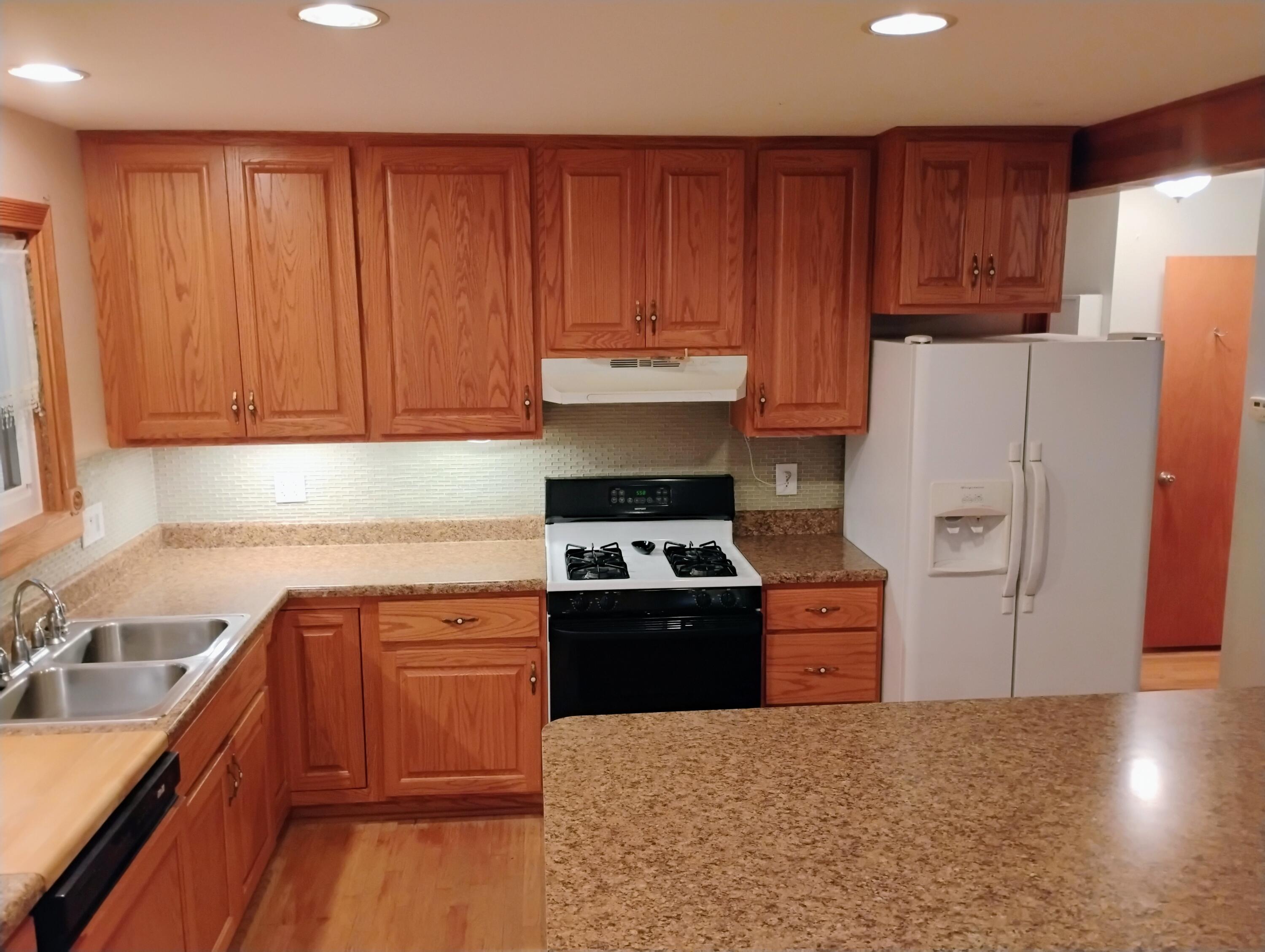 12415 Clinton River Road Sterling Heights, MI 48313 - Photo 8 of 38 12415 7