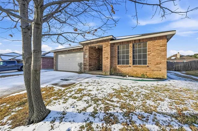 $314,900 | 8118 York Beach Place, Arlington, TX 76002