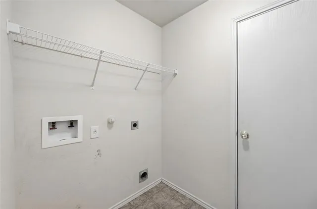 $314,900 | 8118 York Beach Place, Arlington, TX 76002