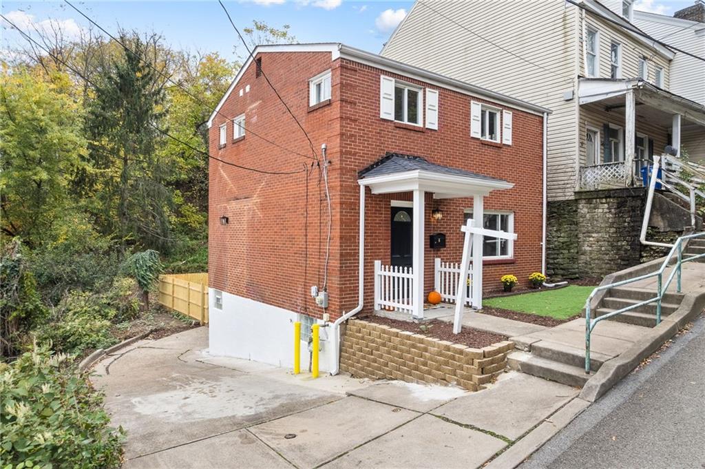 6 Tunstall Street Pittsburgh, PA 15207 - Photo 3 of 49