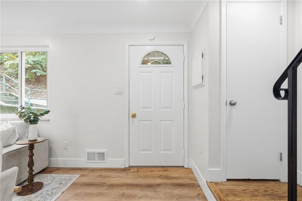 6 Tunstall Street Pittsburgh, PA 15207 - Photo 4 of 49